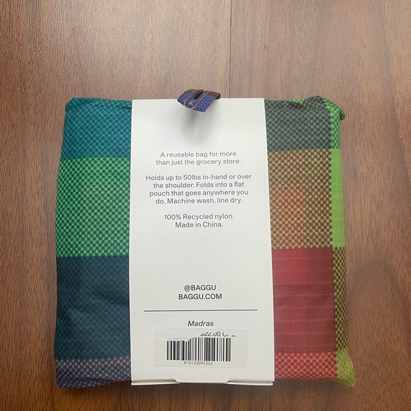 Standard BAGGU Madras Patterned Reusable Tote Bag - Picture 2 of 2